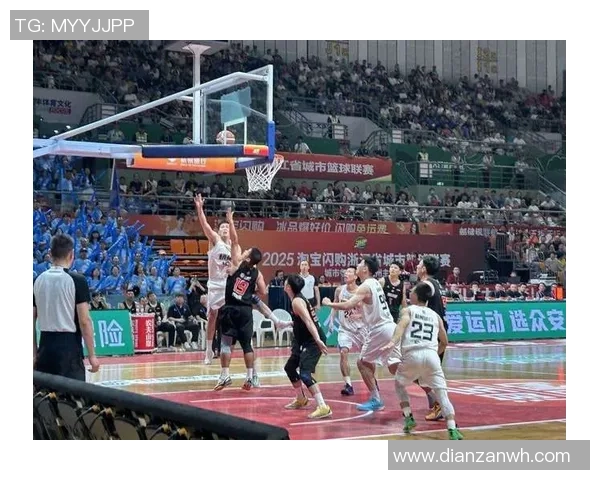 杭州攀岩队中路突破战术解析与实战应用研究 杭州攀岩队中路突破战术解析与实战应用研究